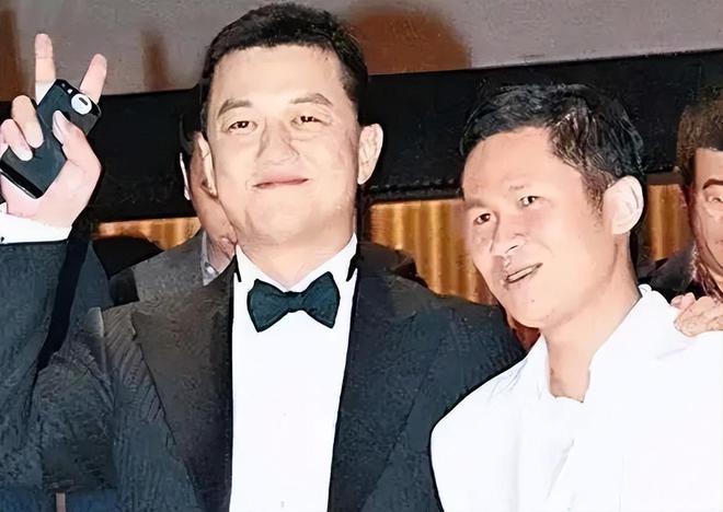 亚鹏手里买画12年后却让网红一剪为二带走凯发K8国际版浙江富豪花3000万从李(图5)